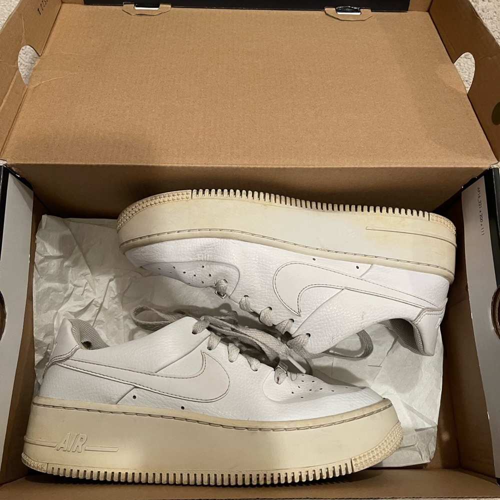 Nike Air Force 1 Sage Low Womens Platform Sneakers